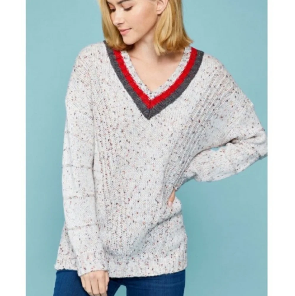 ๐ New oversized boutique confetti Ivory V neck sweater - Picture 6 of 17